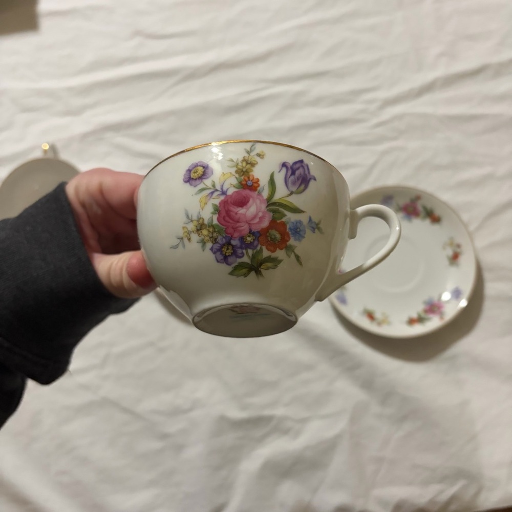 Occupied Japan Cherry China tea cups & saucers